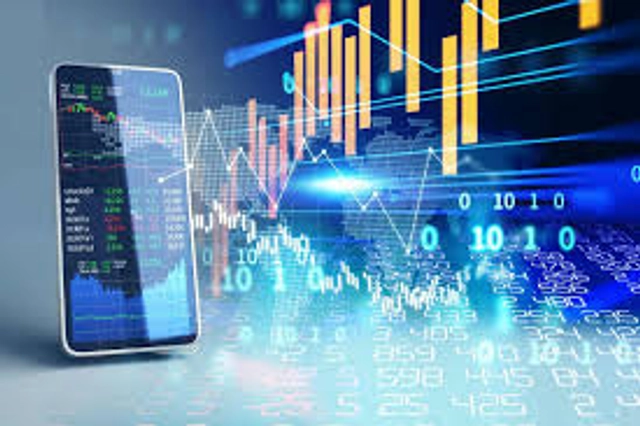 Crypto Market Faces Renewed Pressure as Bitcoin Slides Amid ETF Outflows and Inflation Concerns